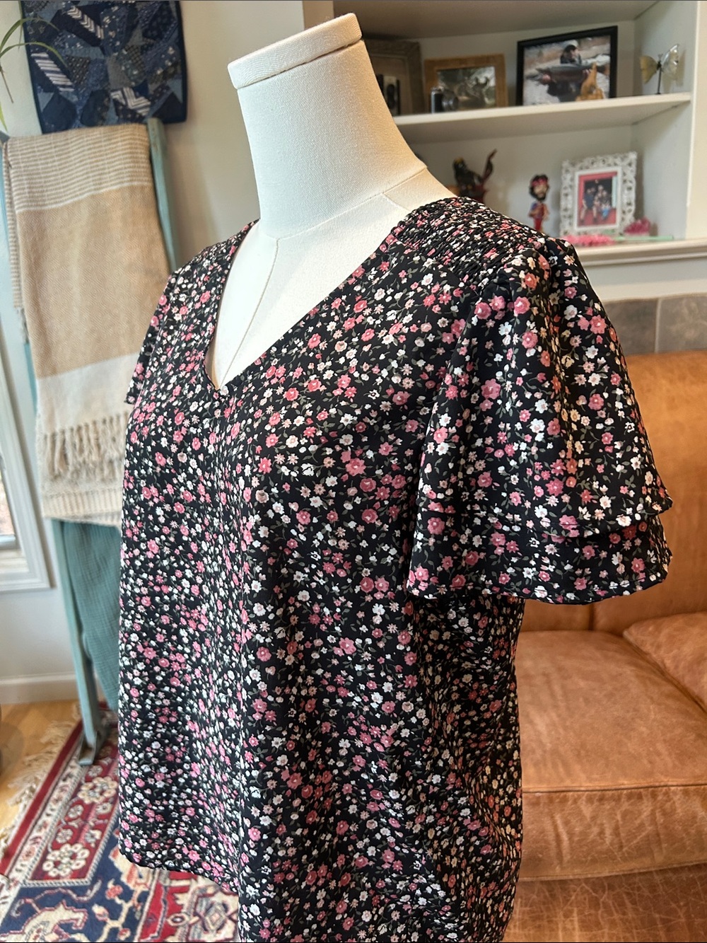 🌸3 FOR $20🌸 
 Pleione Black Floral Ruffle Sleeve Blouse with Pink & White Print - Picture 4 of 10